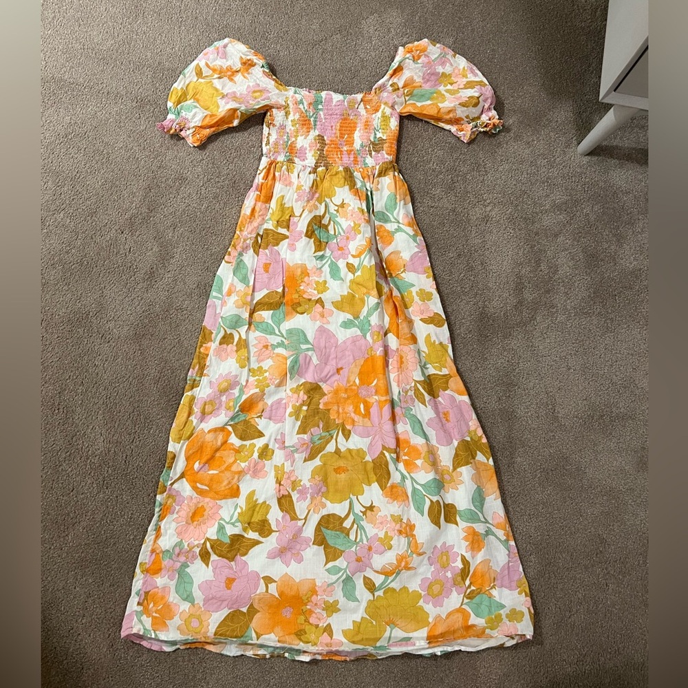 Billabong maxi floral dress with ribbing and puffy arm sleeves